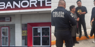 La engañan con falso premio de lotería y pierde más de 100 mil pesos en Toluca