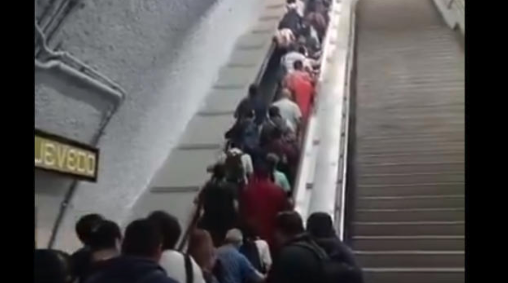 Once heridos tras caída en escaleras eléctricas de la línea 3 del metro