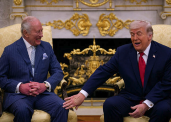 Rey Carlos lanza ironía a Trump durante visita oficial a Estados Unidos