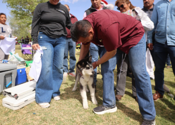 Familias juarenses celebran Pascua en El Chamizal junto a sus mascotas