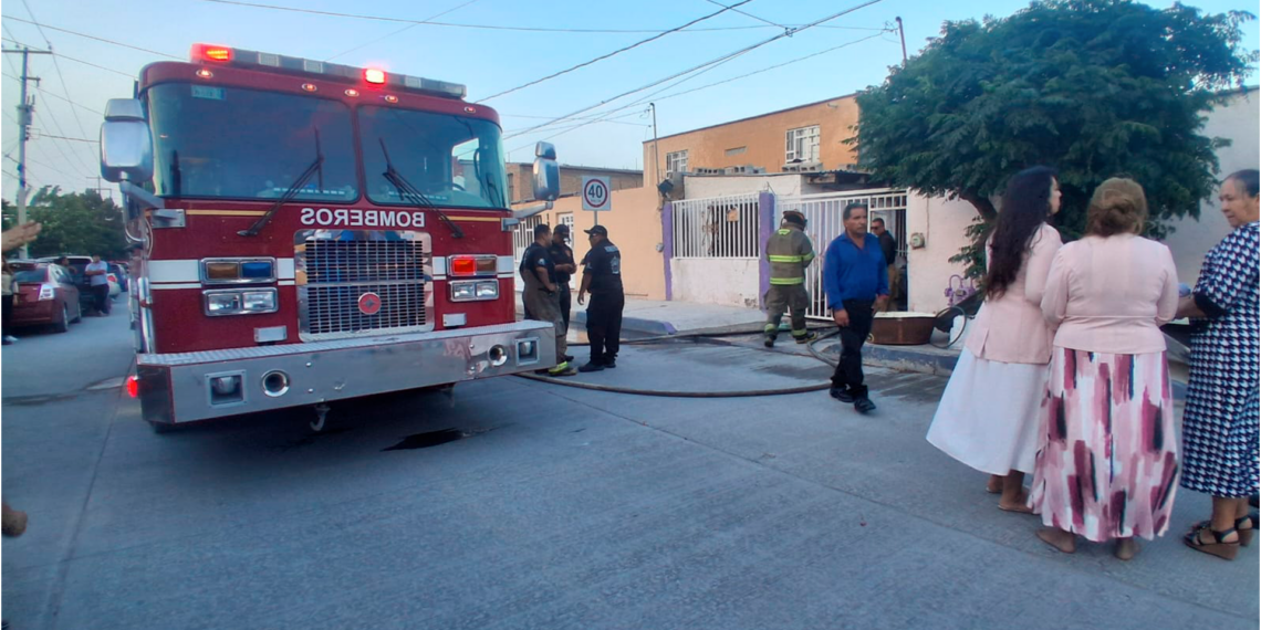 Incendio doloso destruye vivienda en la colonia Los Alcaldes