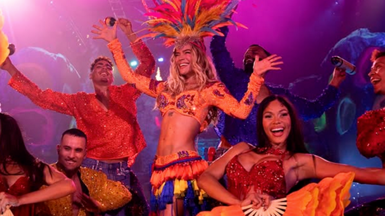 Karol G anuncia su Tropitour en México y desata debate por precios de hasta 35 mil pesos