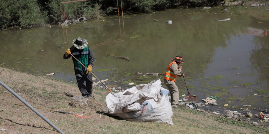 Refuerzan limpieza y mantenimiento en Misiones de Creel para prevenir riesgos y mejorar espacios públicos