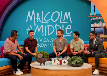 El elenco de Malcolm el de en medio desata euforia en México durante su visita a Venga la Alegría