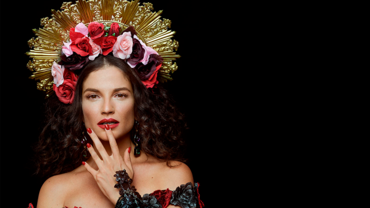 Natalia Jiménez responde a críticas por uso de ambulancia y revela problema de salud