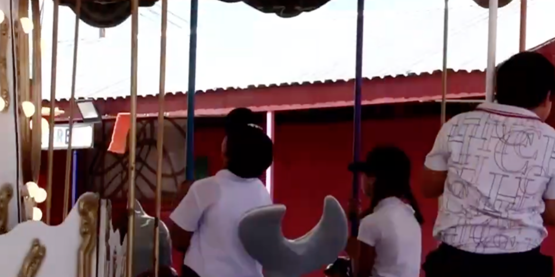 Festejan a niños de CAM con acceso gratuito al Parque Borunda en Ciudad Juárez