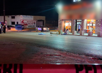 Motociclista pierde la v.da tras ser impactado por Jeep en cd juarez; responsable huye