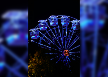 Colapsa rueda de la fortuna en India y deja decenas de her.dos en feria