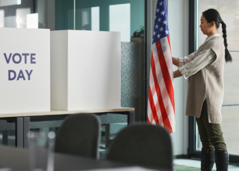 Trump acusa de “fraudulenta” votación en Virginia por rediseño de distritos electorales