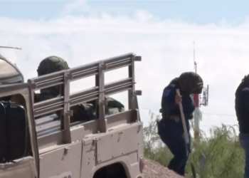 Realizan rastreo en terreno baldío de Parajes de San José en busca de personas ausentes