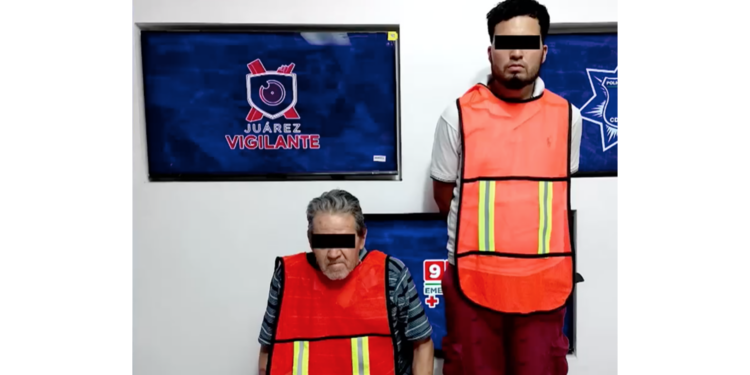 Detienen a dos hombres arm.ados tras persecución por exceso de velocidad en Juárez