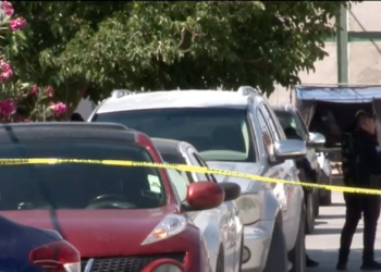 Vehículo abandonado en Juárez sería clave en investigación por homi.cidio