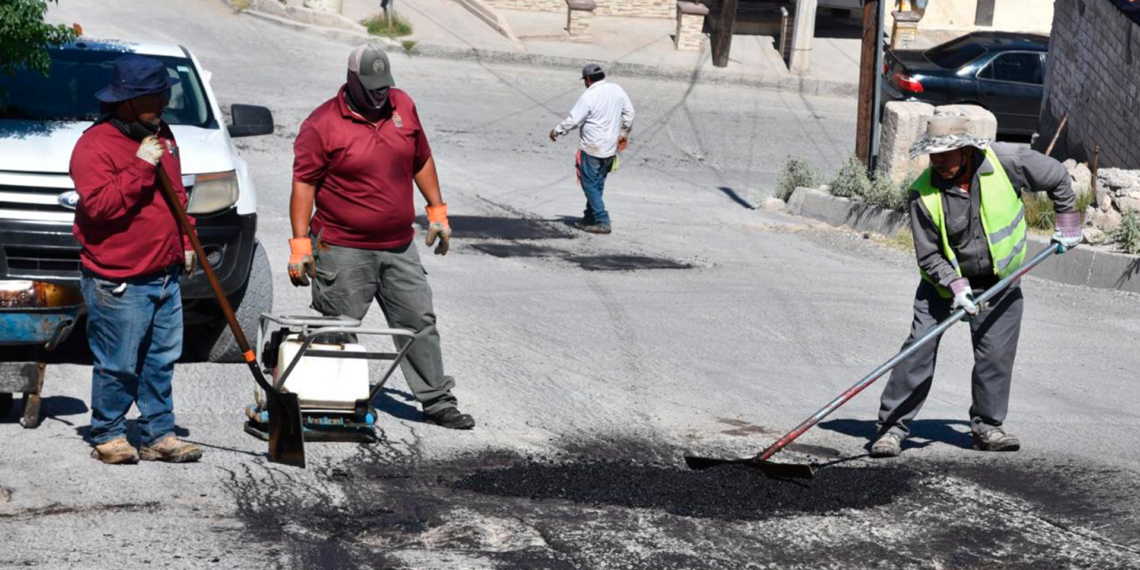 Obras Públicas intensifica labores de bacheo y reparación de vialidades en Ciudad Juárez