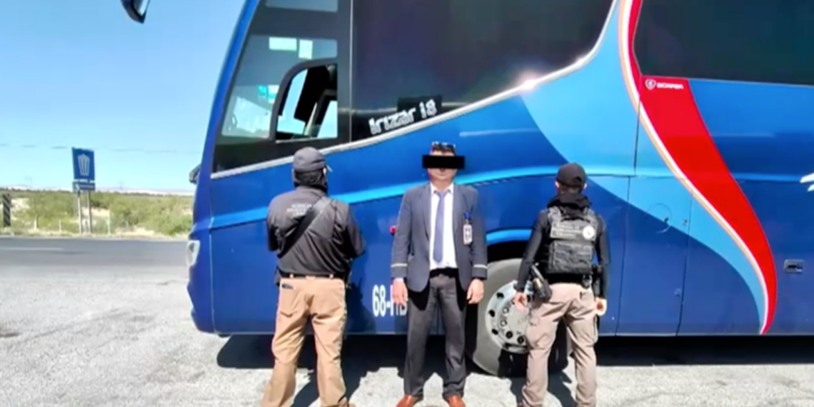 Aseguran cargamento millonario de fentanilo y cristal en autobús rumbo a Ciudad Juárez; detienen a chofer