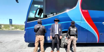 Aseguran cargamento millonario de fentanilo y cristal en autobús rumbo a Ciudad Juárez; detienen a chofer