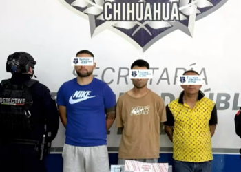 Capturan a tres presuntos integrantes de grupo delic.tivo en Ciudad Juárez; aseguran dro.ga y vehículo