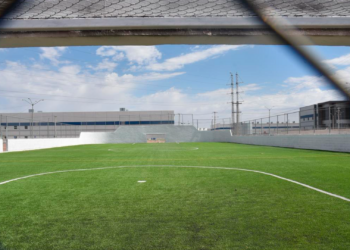 Construyen nuevas canchas deportivas en Colonial del Sur para impulsar el deporte y la convivencia