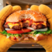 Carl’s Jr. celebra el Día de la Hamburguesa con Famous Star a solo un peso en México