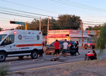 Choque entre unidad ministerial y camioneta deja tres lesionados en Zaragoza