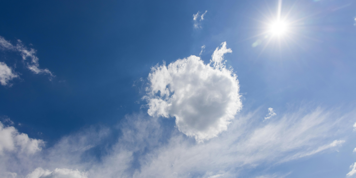 Calor intenso dominará este martes con temperaturas de hasta 36 grados
