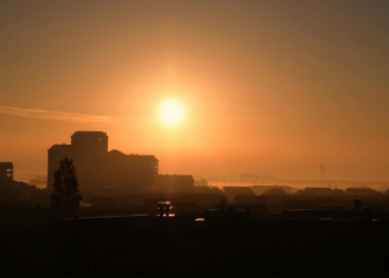 Aumentan temperaturas y fuertes ráfagas de viento marcarán el inicio de la semana