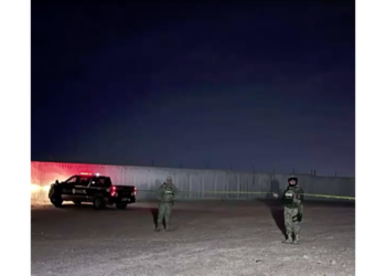 Localizan cuerpo de joven sin vi.da cerca del aeropuerto en Ciudad Juárez