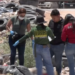 Hallan cuerpo de mujer envuelto en cobija en terreno del suroriente de Ciudad Juárez