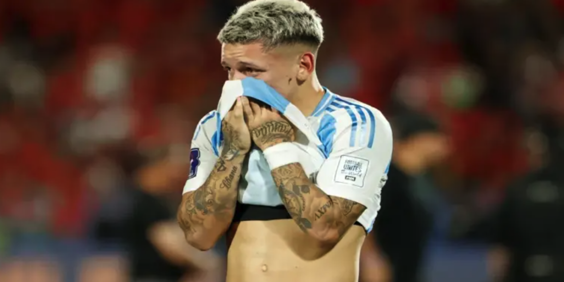 FIFA extiende sanción mundial a Prestianni por insultos racistas contra Vinícius Jr.