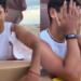Joven rompe en llanto tras recibir una caja de herramientas de regalo; el emotivo momento se vuelve viral