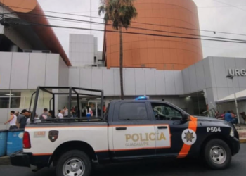 Asaltante hiere con navaja a mujer para robarle cadena de oro en Nuevo León