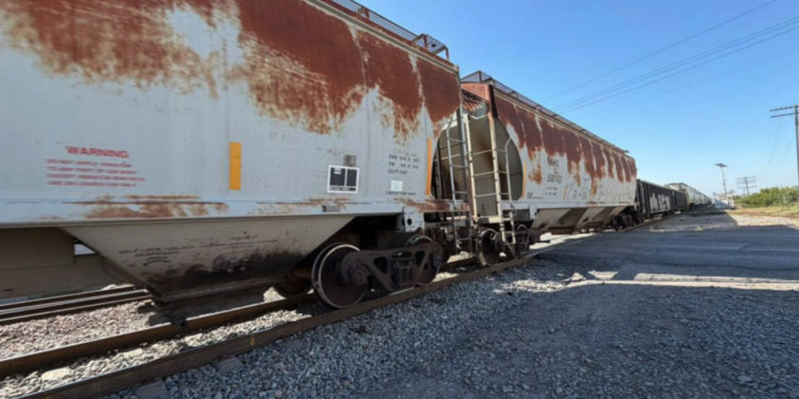 Niña muere arrollada por el tren en Saltillo; madre iba por su hija a la primaria cuando ocurrió la tragedia