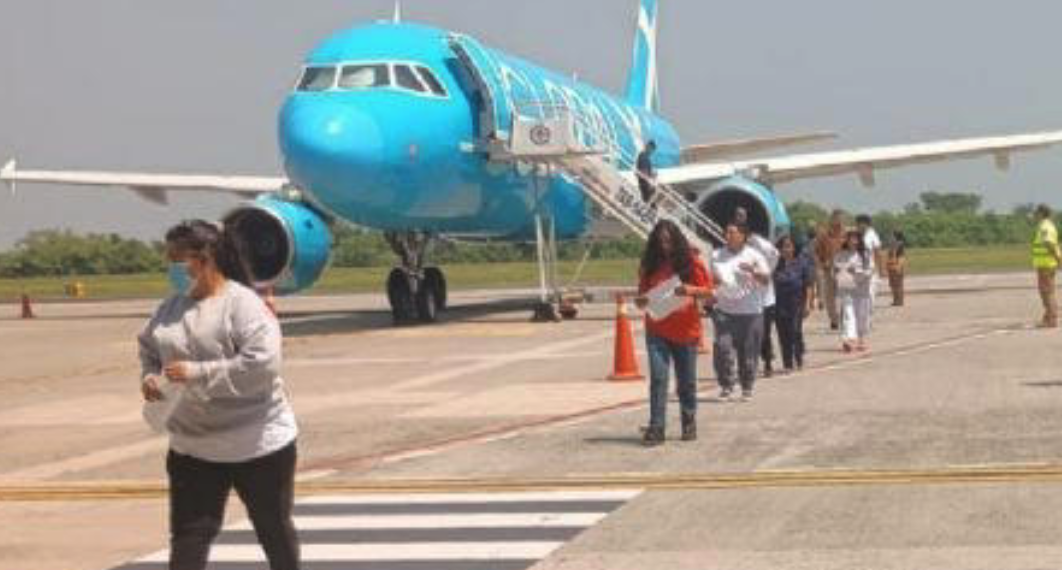 Más de 700 mexicanos deportados llegaron a Tapachula durante un solo fin de semana