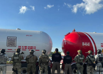 Detienen a 10 personas por presunta venta ilegal de hidrocarburo en Tabasco
