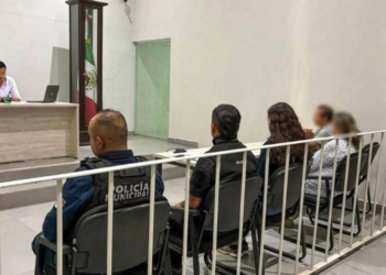 Multan con más de 34 mil pesos a dos personas por la muer.te de cinco perros en Querétaro