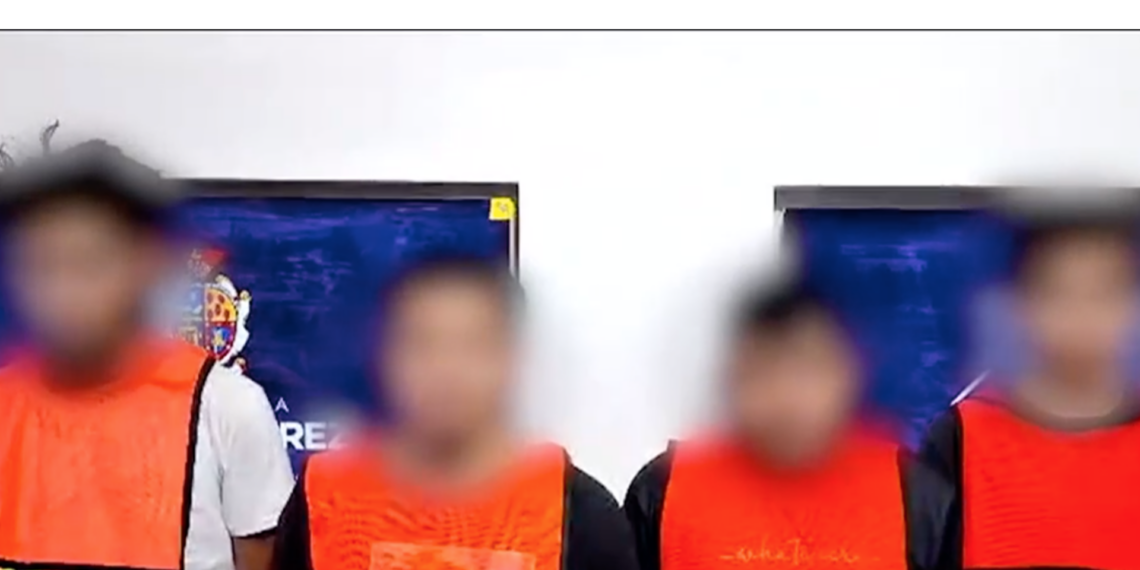 Detienen a cuatro hombres arm.ados tras operativo en Villas de Alcalá