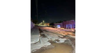 Persona se desvanece mientras circulaba en calles de Ciudad Juárez; investigan causas