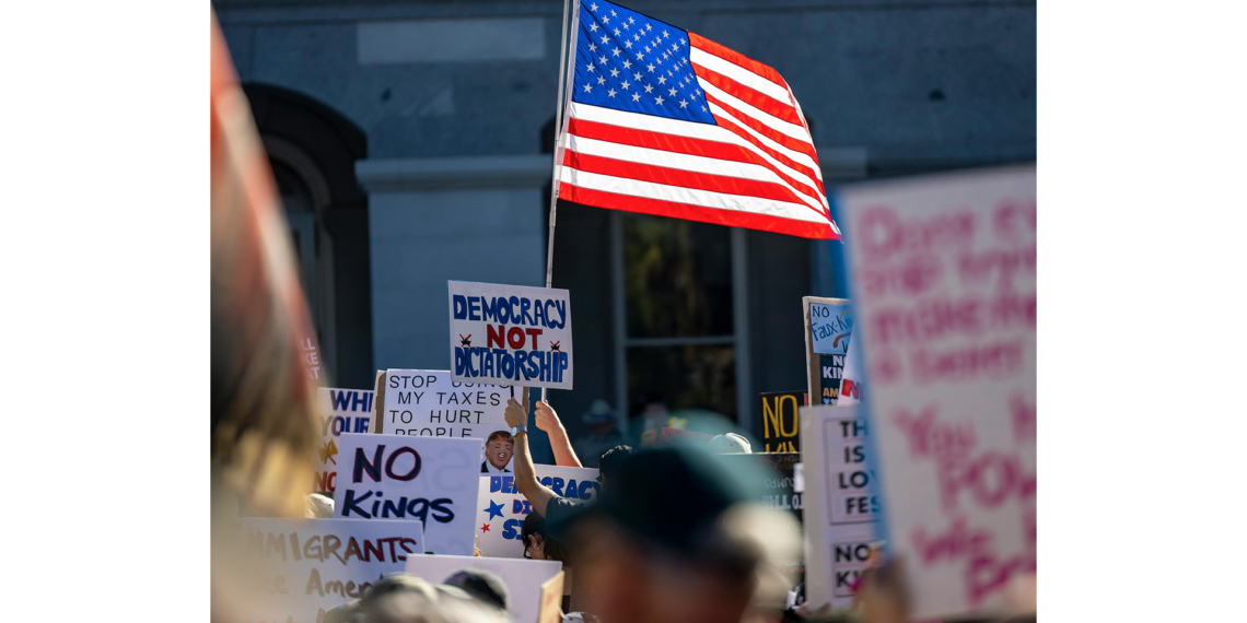 Alerta en Estados Unidos: informe policial vincula publicaciones de ICE y DHS con referencias usadas por grupos extremistas