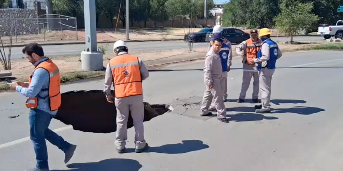 JMAS repara socavón provocado por las lluvias en la región