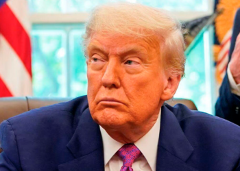 Trump asegura que los cárteles “gobiernan México” y mantiene presión por nar.cotráfico