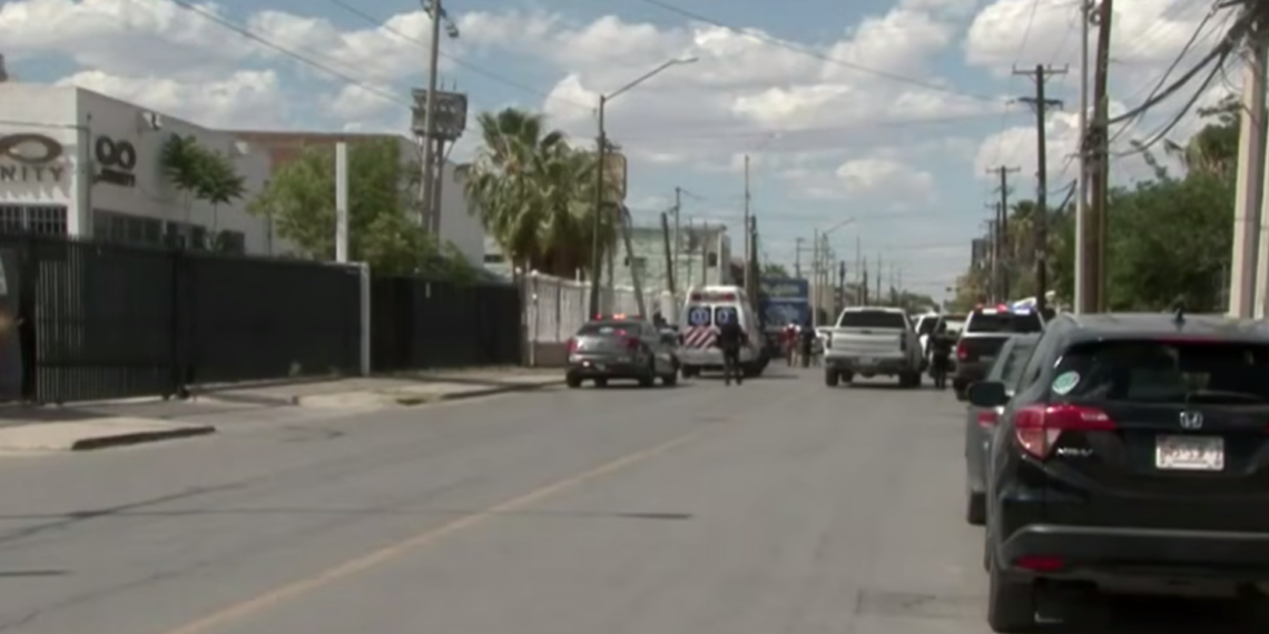 Ata.que ar.mado deja a hombre sin vi.da y a niña de 9 años heri.da en la colonia Villahermosa