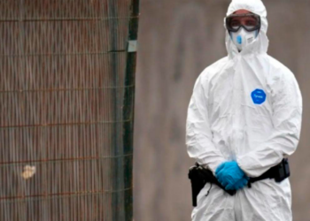 EE.UU endurece restricciones de viaje por brote de ébola en África