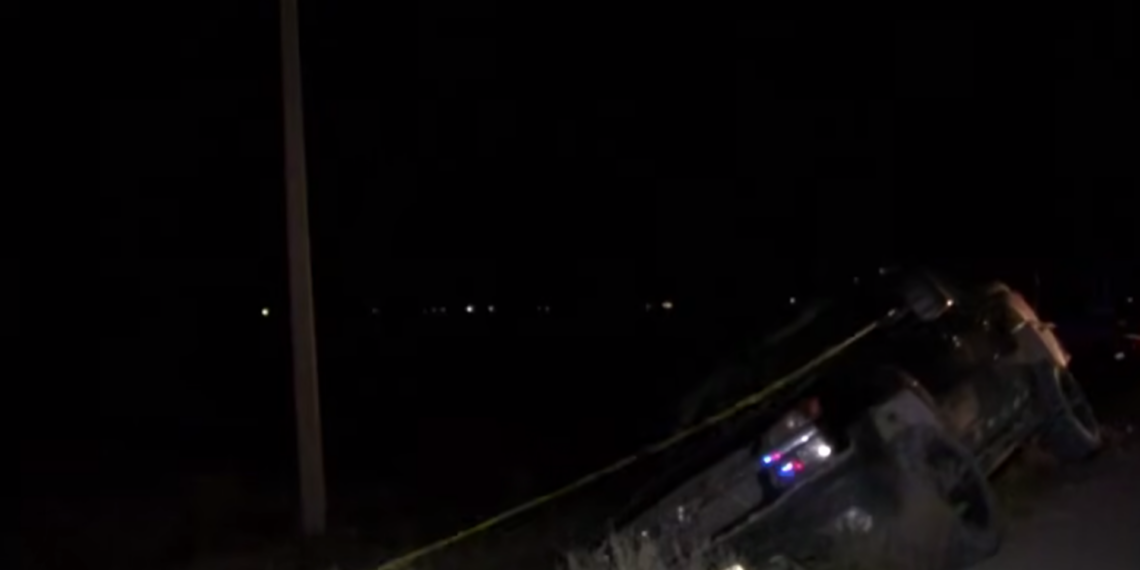 Mujer pierde la vi.da tras volcadura en Samalayuca; investigan discusión previa al accidente