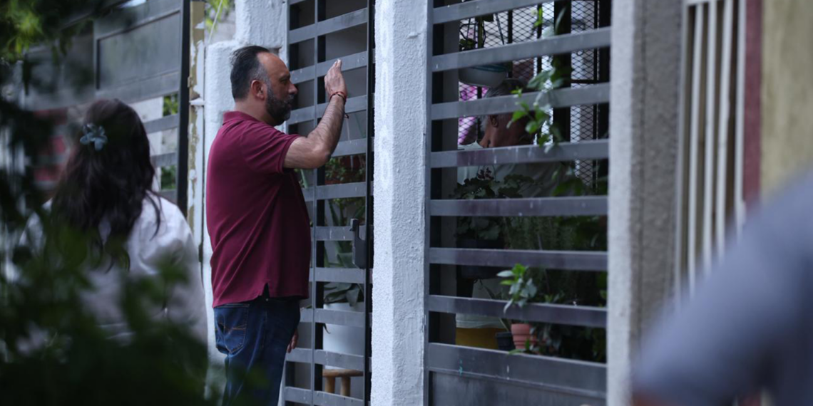 Alcalde Héctor Ortiz supervisa rehabilitación de parque y recorre la colonia Morelos II