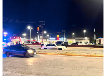 Conductor ebrio provoca aparatoso accidente en avenida De las Torres y huye del lugar