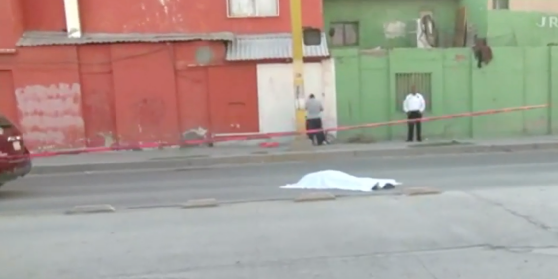 ÚLTIMA HORA: Mujer pierde la vi.da tras ser atro.pellada frente a estación del Juárez Bus