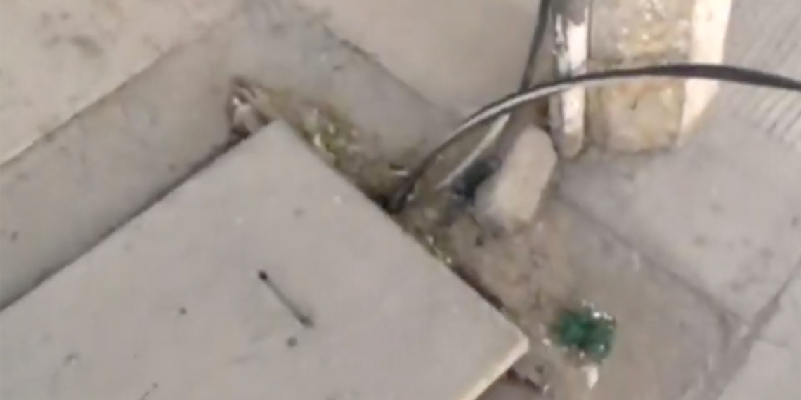 Vecinos denuncian riesgo por cables de alta tensión expuestos en la colonia Carlos Chavira