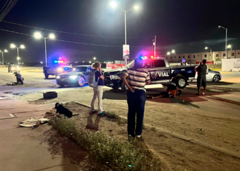 Motociclista resulta gravemente herido tras chocar contra una camioneta en Fundadores