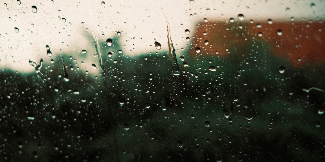 Se mantiene probabilidad de lluvias y ambiente fresco durante las primeras horas de este jueves