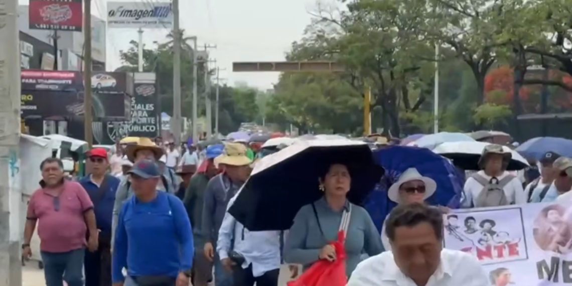 CNTE intensifica protestas en varios estados; bloquean frontera, suspenden clases y mantienen movilizaciones