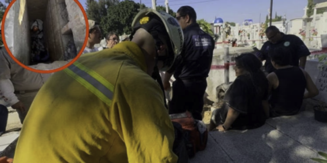 Rescatan a dos extranjeros tras caer accidentalmente en una tumba en Tlaquepaque